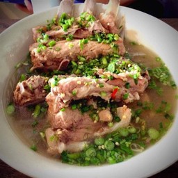 ต้มเล้งเเซ่บ