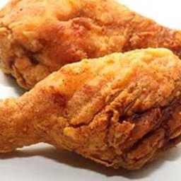 น่องไก่ทอด(ในเมนูข้าวผัดอเมริกันต่อหนึ่งชิ้น)