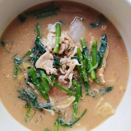 สุกี้น้ำหมู