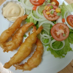 สลัดกุ้งทอด