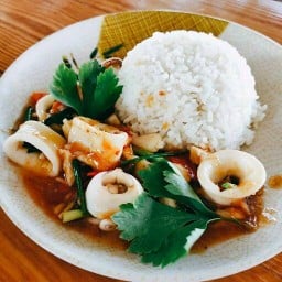 ร้านตามสั่งน้องเอิร์ธ(ริมคลอง)