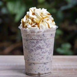 นมสดคาราเมลปั่นวิปครีม