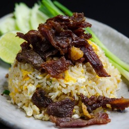 ข้าวผัดเนื้อเค็ม