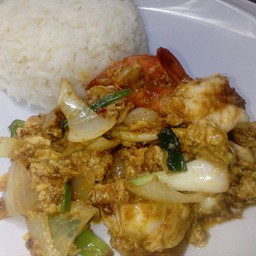 ผัดผงกะหรี่