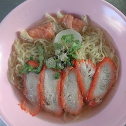 ชายสี่บะหมี่เกี๊ยว นครชัยมงคลวิลล่า นครชัยซอย2