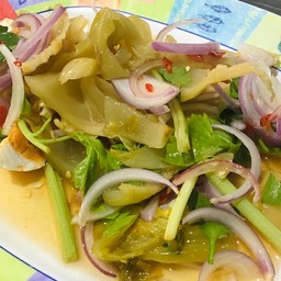 ยำผัดกาดกระป๋อง