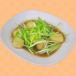 ผัดกุ๋ยฉ่ายขาวใส่เต้าหู้