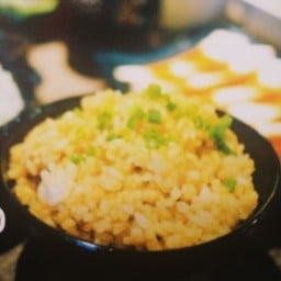 ข้าวผัดกระเทียม Fried Rice wiyh garlic