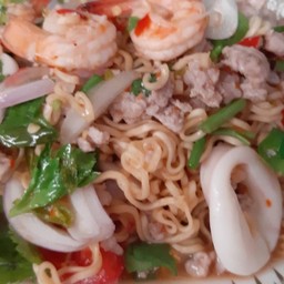 ยำมาม่า