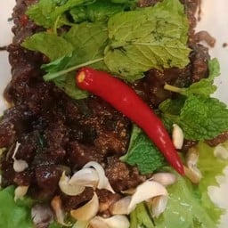 ก้อยคั่วเนื้อ