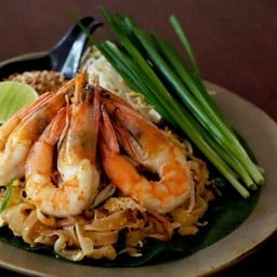ผัดไทกุ้งสด