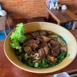 ก๋วยเตี๋ยวหมูตุ๋น ธรรมดา
