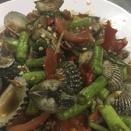 ตำหอยแครง