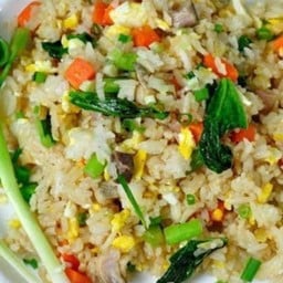 ข้าวผัดคะน้าปลาเค็ม