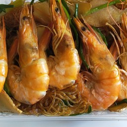 กุ้งอบวุ้นเส้น