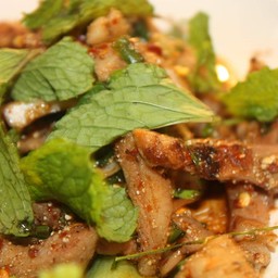 น้ำตกเนื้อ