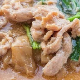 ราดหน้า หมู,ไก่