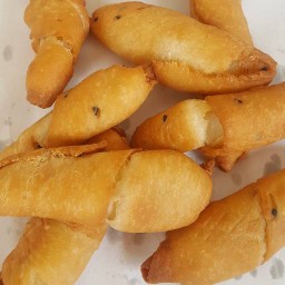 กล้วยทอดพันธุ์ใหม่byญาดา ไร่วนาสิน