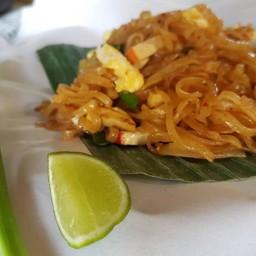 ผัดไทยเส้นจันท์