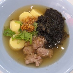 แกงจืดเต้าหู้สาหร่าย