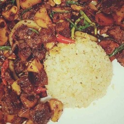 ผัดน้ำพริกเผา