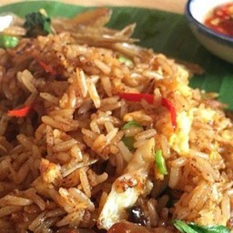 ข้าวผัดน้ำพริกเผา