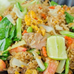 ข้าวผัดไก่