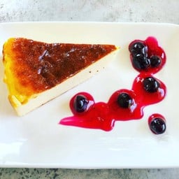 BiteMeHomemadeCake