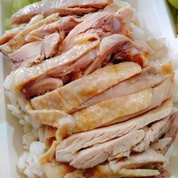 แชมป์ ก๋วยเตี๋ยวลูกชิ้นแชมป์ เชื่อมสัมพันธ์17