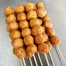 ลูกชิ้นกุ้งพริกไทย