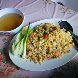 ข้าวผัดปูหน้าการไฟฟ้า