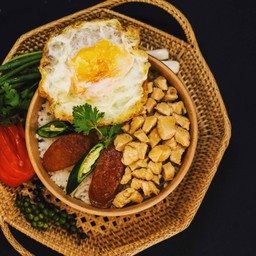 ข้าวหน้าไก่ ไข่ดาว