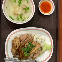 ข้าวขาหมูลูกแม่อนงค์