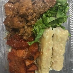 อ้วนขนมจีบบะหมี่เกี๊ยวเยาวราช ตลาดนัดหลังตึก ปตท
