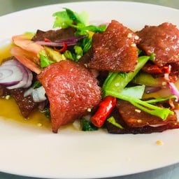 ยำหมูแผ่น