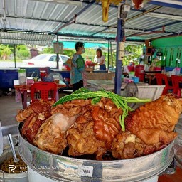 ข้าวขาหมู วลีรักษ์ (เจ้แหวว)