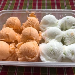 ไอติมรสกะทิ-ชาไทย