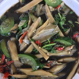 แกงหน่อไม้รสแซบ( หน่อไม้สดจ้า)