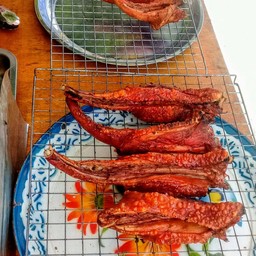 หางหมูอบโอ่ง วัดม่วง