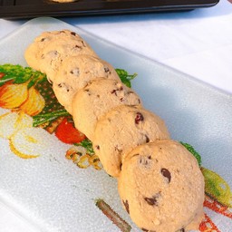 CRANBERRY CHEWY CHOCOLATE CHIP COOKIES