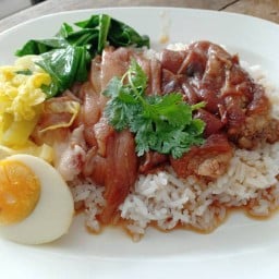 ขาหมูนาพร้าว