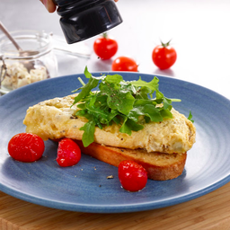 Mushroom, Feta & Rocket Omelette