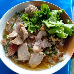 ร้านอาหารตามสั่ง ก๋วยเตี๋ยวเนื้อเปื่อย หมู