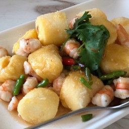 กุ้งสับพริกขี้หนูเต้าหู้ขาวละออ