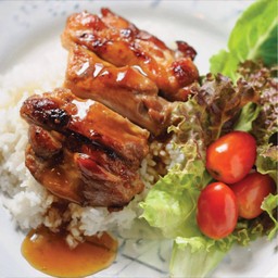ข้าวไก่อบซอสเสาวรส