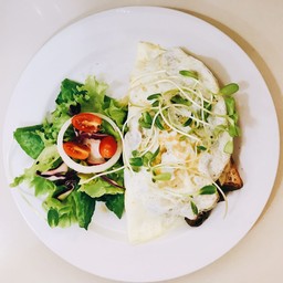 Egg White Omelet Four Cheese Avocado & Basil