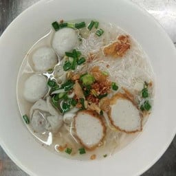 ก๋วยเตี๋ยวปลา 3 พี่น้อง สูตรเยาวราช (เจ้าเก่า) ด่านสำโรง64