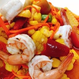 ตำข้าวโพดกุ้งลวก