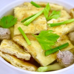 แกงจืดไข่น้ำ