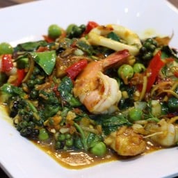 ผัดฉ่าทะเล